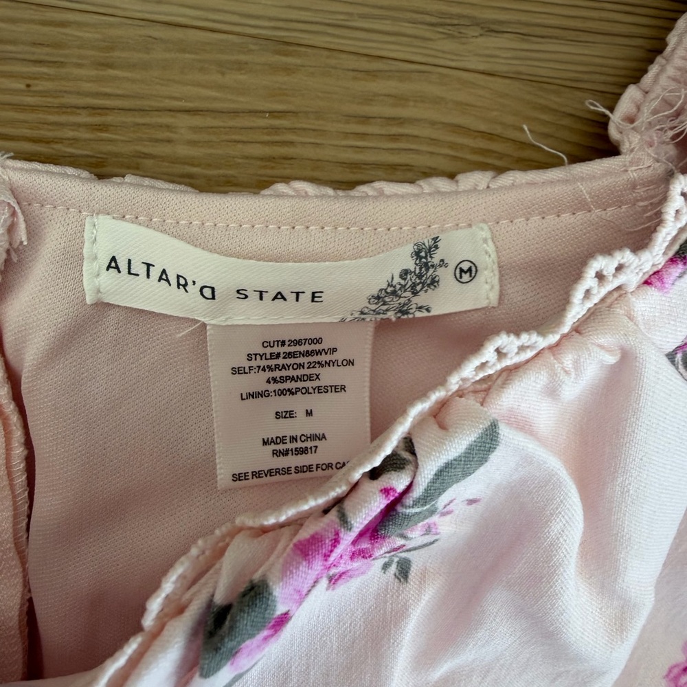 Altar’d State Alina Floral Puff Sleeve Dress NWT - Picture 5 of 5